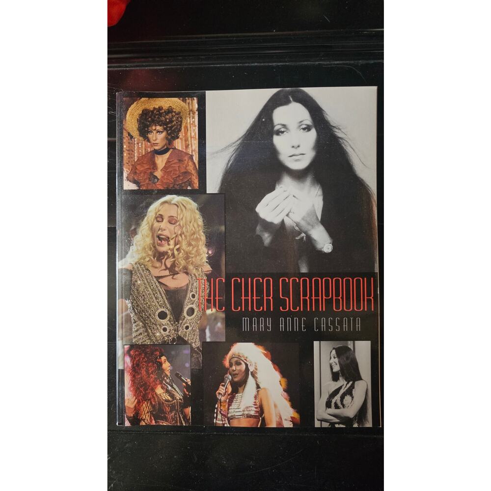 The Cher Scrapbook Paperback Mary Anne‎ Cassata
